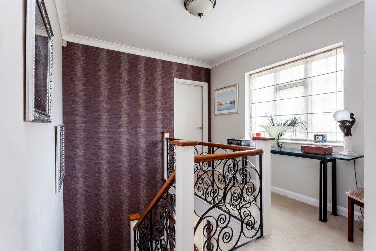 The Rutts, Bushey Heath, Hertfordshire, 3 bedroom, Detached House