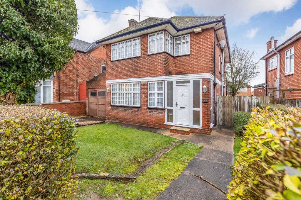 Harrowes Meade, Edgware, Middlesex, 4 bedroom, Detached House