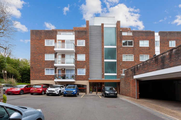 Images for Oak Lodge Close, Stanmore, Middlesex