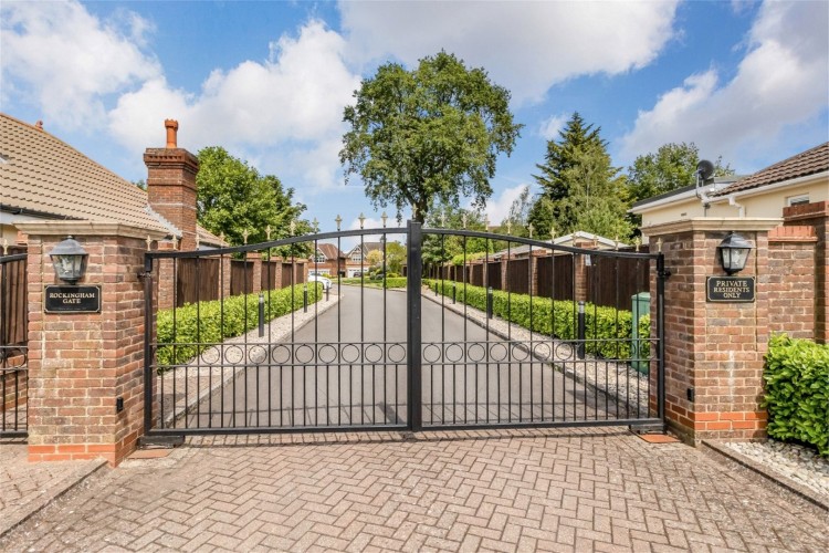 Images for Rockingham Gate, Bushey, Hertfordshire