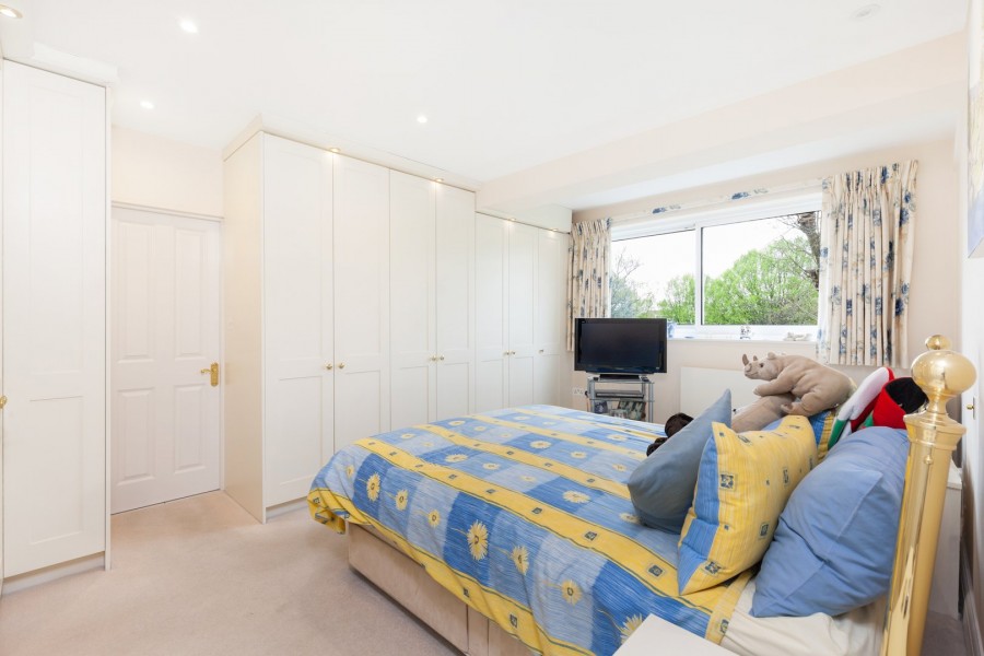 Images for Oak Lodge Close, Stanmore