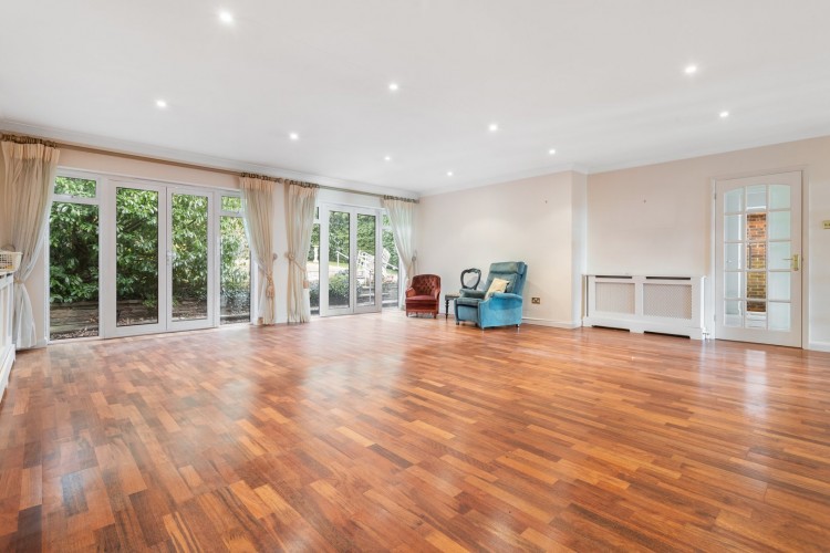 Images for Rose Lawn, Bushey Heath, Hertfordshire