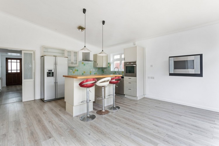 Images for Winston Close, Harrow Weald, Middlesex