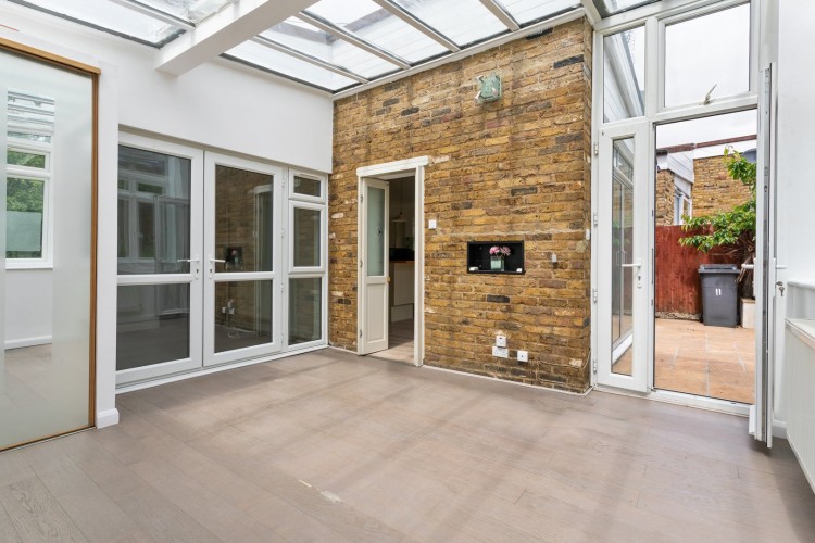 Images for Winston Close, Harrow Weald, Middlesex