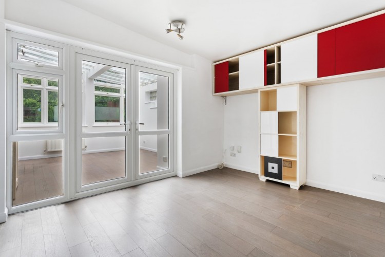 Images for Winston Close, Harrow Weald, Middlesex