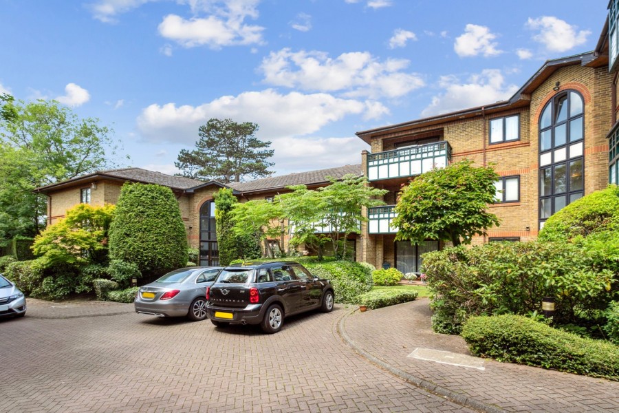 Images for High Street, Bushey, Hertfordshire