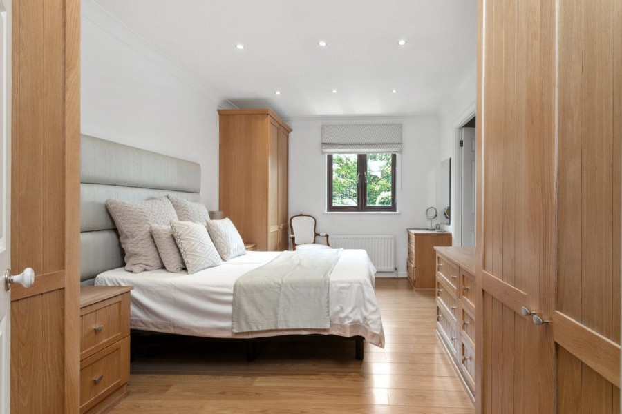 Images for High Street, Bushey, Hertfordshire