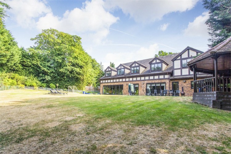 Images for Caldecote Gardens, Bushey Heath, Hertfordshire