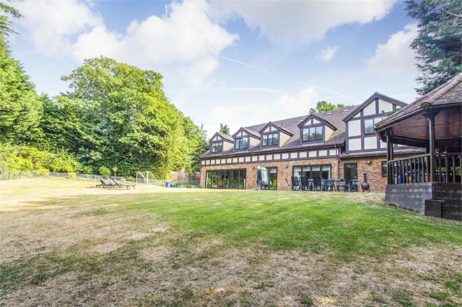 Images for Caldecote Gardens, Bushey Heath, Hertfordshire