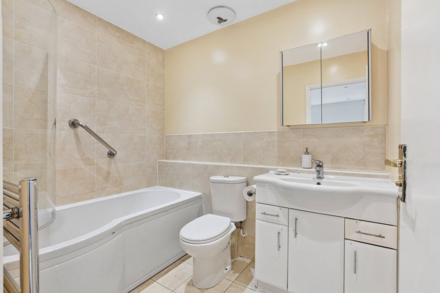 Images for St Lawrence Close, Edgware