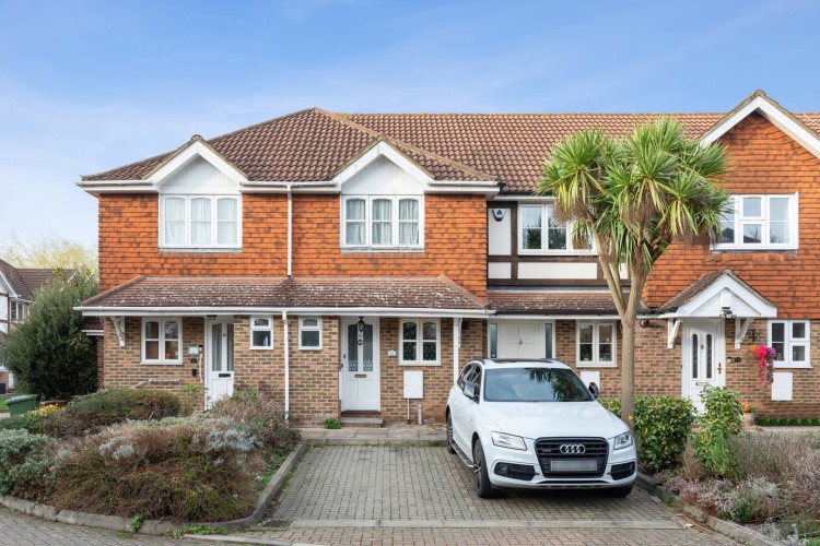 Images for Kingfisher Close, Harrow Weald, Middlesex