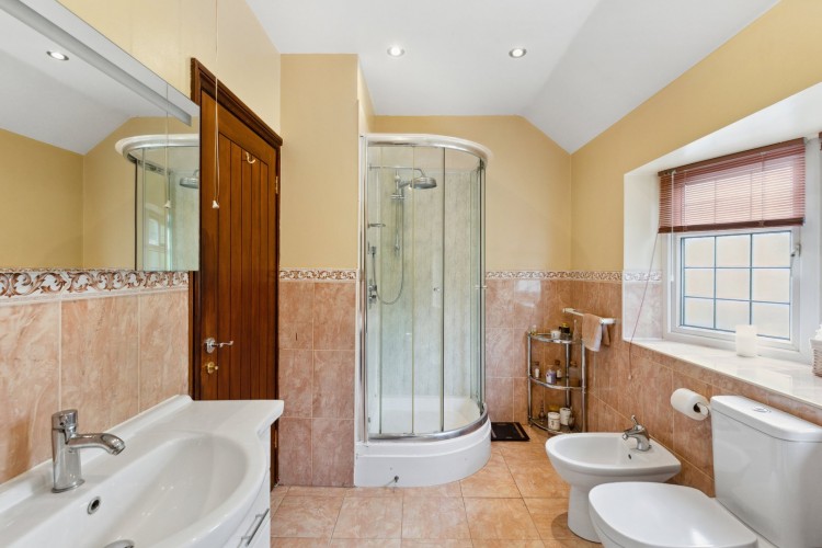Images for Bellfield Avenue, Harrow Weald, Middlesex