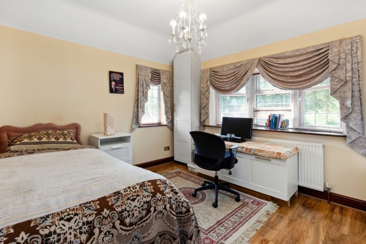 Images for Bellfield Avenue, Harrow Weald, Middlesex