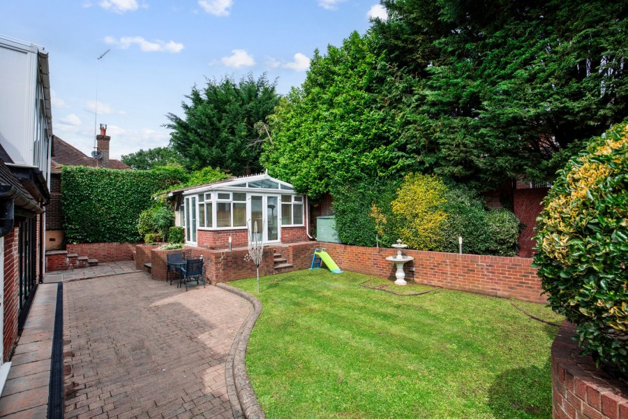 Images for Bellfield Avenue, Harrow Weald, Middlesex