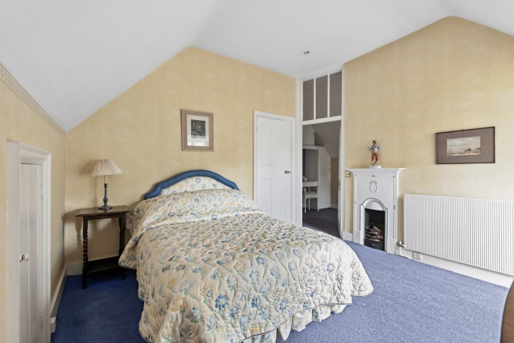 Images for The Avenue, Bushey