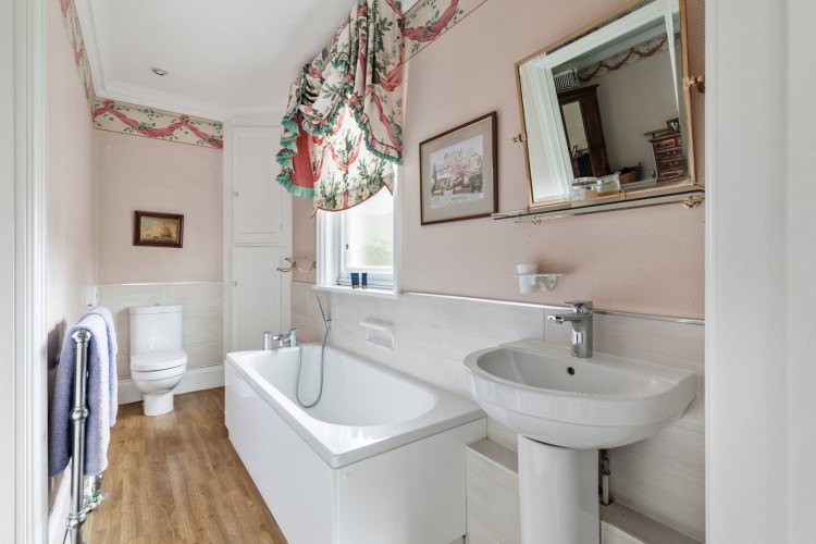 Images for The Avenue, Bushey