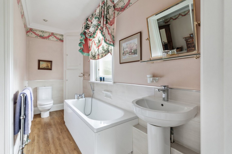 Images for The Avenue, Bushey