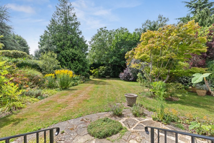 Images for The Avenue, Bushey