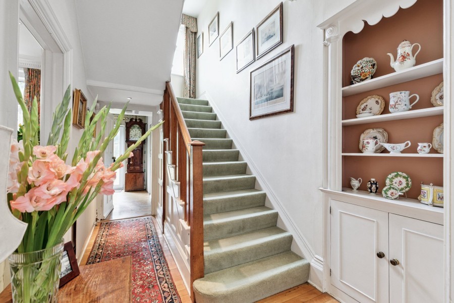 Images for The Avenue, Bushey