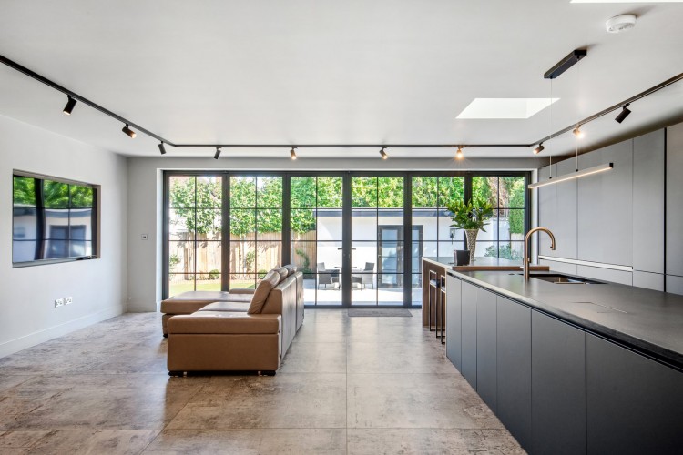 Images for Avenue Rise, Bushey, Hertfordshire