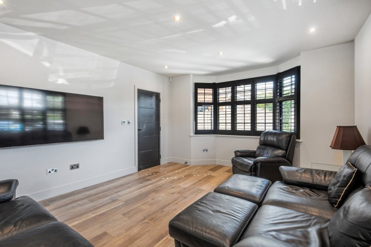 Images for Avenue Rise, Bushey, Hertfordshire