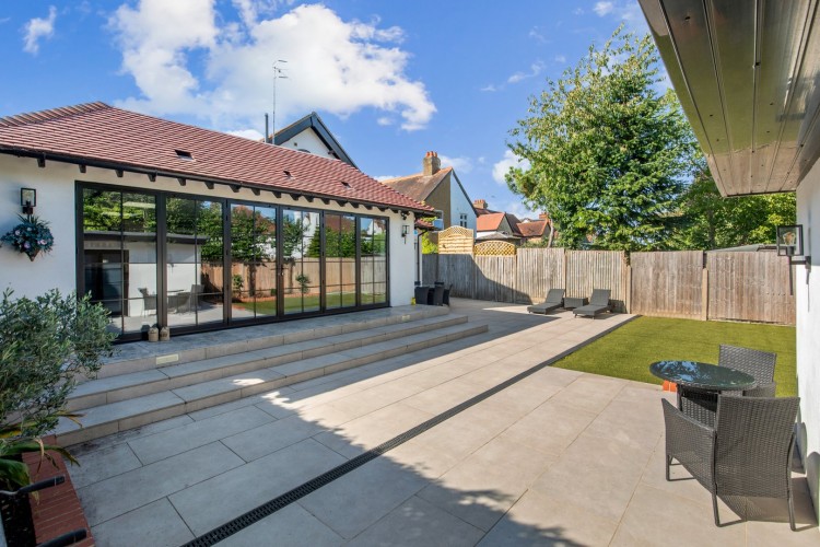 Images for Avenue Rise, Bushey, Hertfordshire