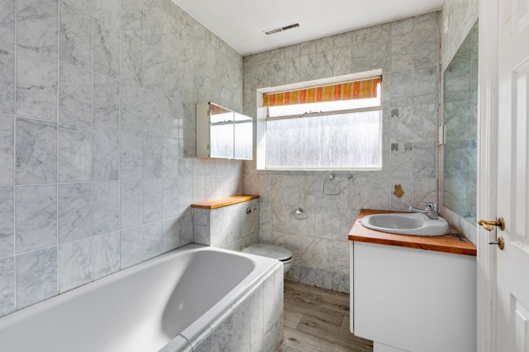 Images for Greenacres Drive, Stanmore