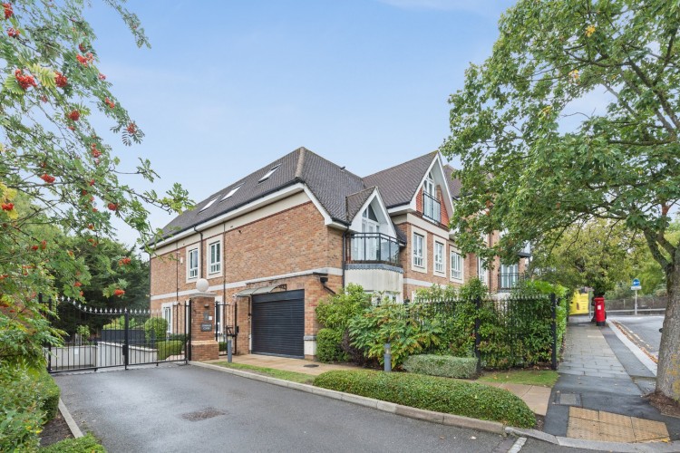 Images for Compass Close, Edgware, Greater London