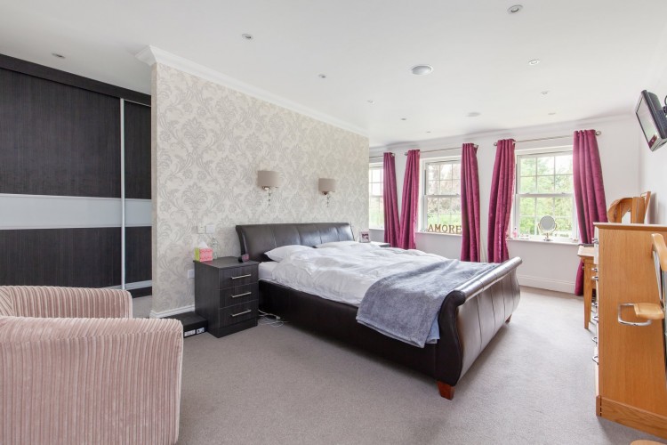 Images for Hartsbourne Road, Bushey Heath, Hertforshire