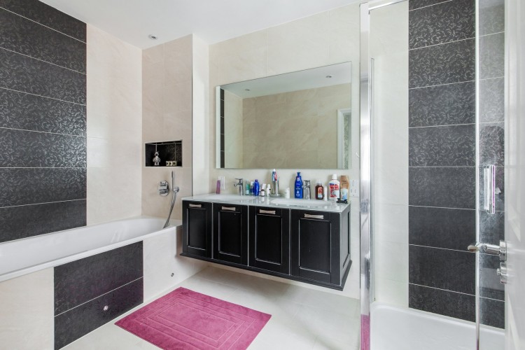 Images for Hartsbourne Road, Bushey Heath, Hertforshire