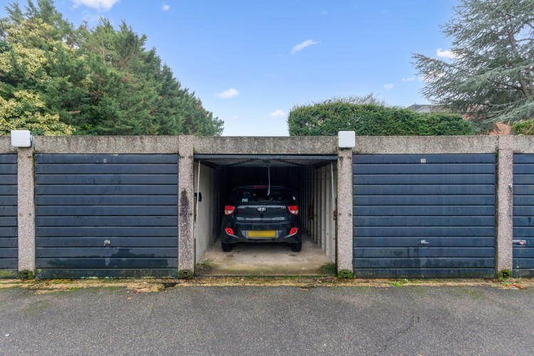 Images for Hale Lane, Edgware