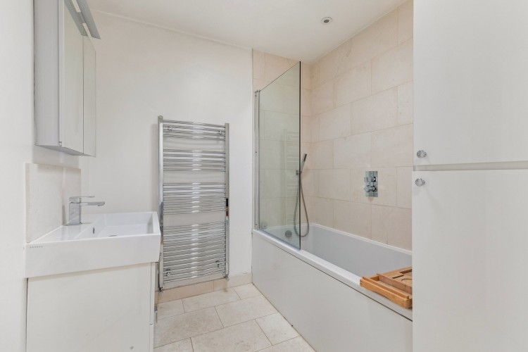 Images for Chiltern Avenue, Bushey, Hertfordshire