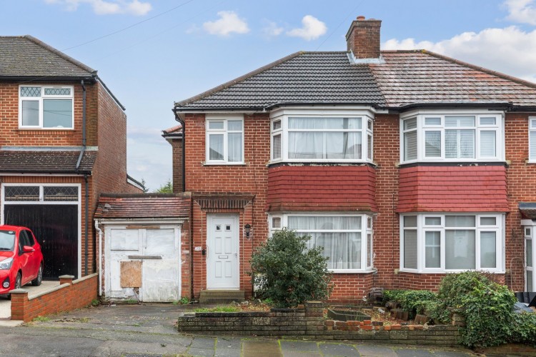 Images for Kynance Gardens, Stanmore, Greater London