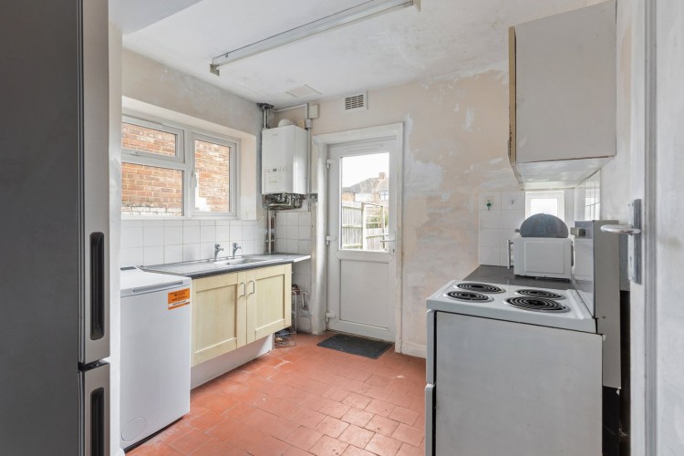 Images for Kynance Gardens, Stanmore, Greater London