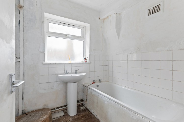 Images for Kynance Gardens, Stanmore, Greater London