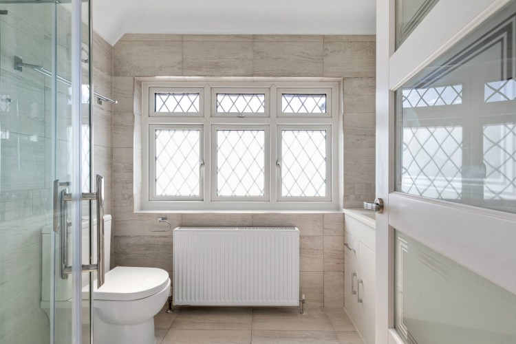 Images for Oakleigh Gardens, Edgware