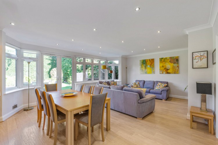Images for Oakleigh Gardens, Edgware
