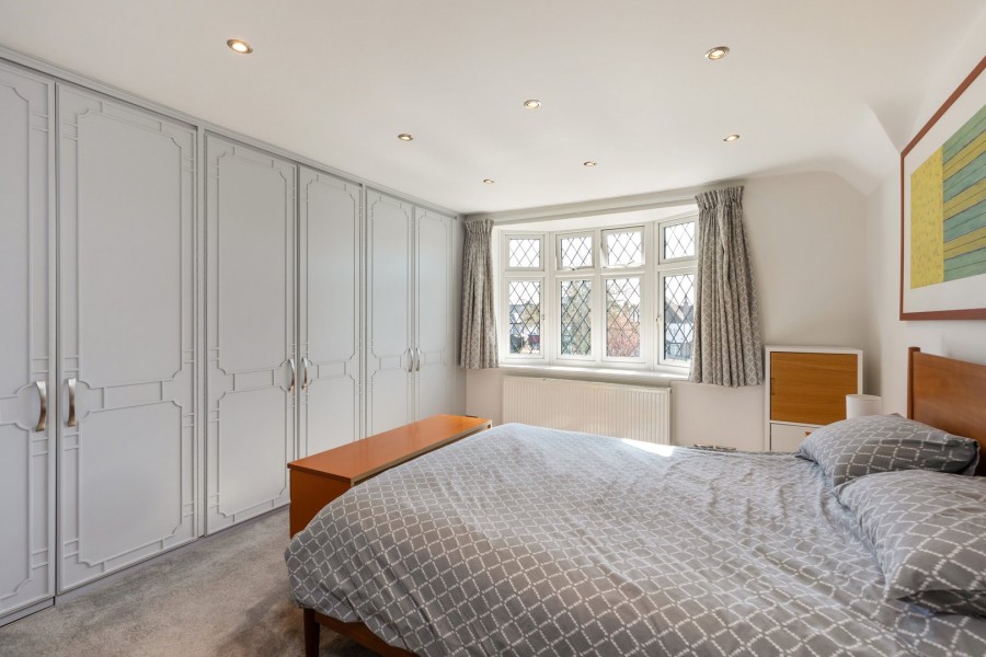 Images for Oakleigh Gardens, Edgware