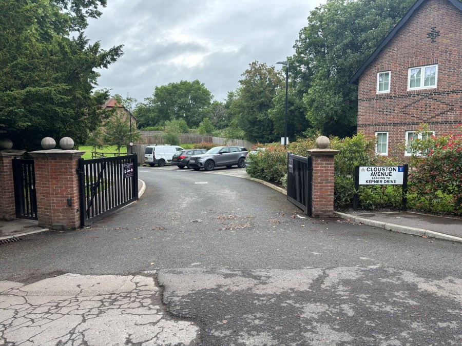 Images for Clouston Avenue, Bushey, Hertfordshire